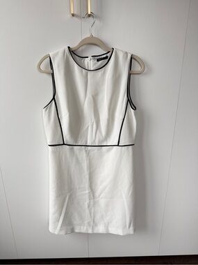 MOTF White Sleeveless Sheath Dress with Black Trim